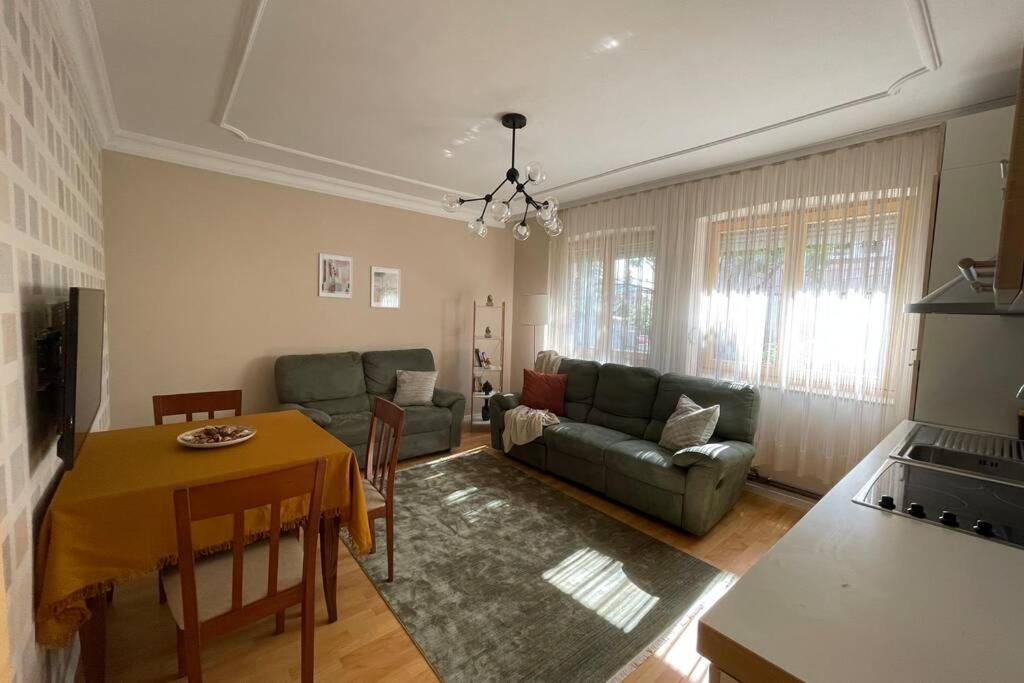 Cozy Apartment In The Old Center Of Prishtina Приштина Экстерьер фото